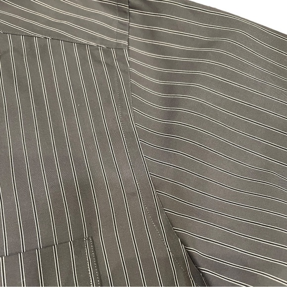 EDDIE Bauer Men’s Gray Stripped Relaxed Fit Button Down Shirt, Size Large. - Picture 5 of 9